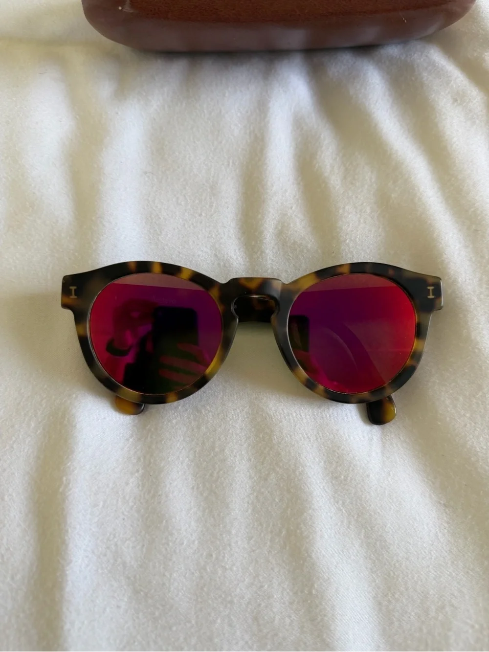Illesteva Tortoiseshell Round Sunglasses with Pink Lenses